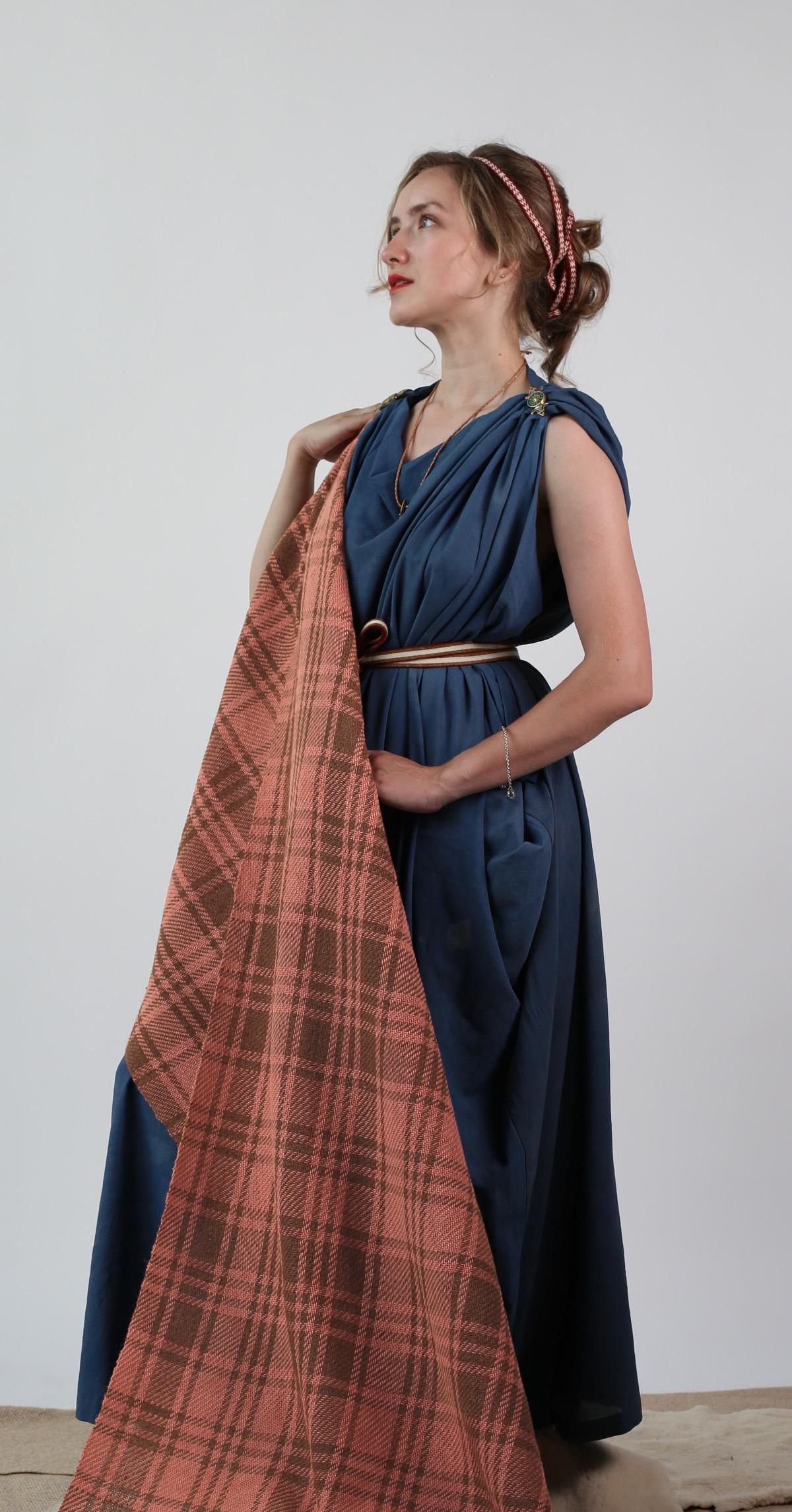 Handwoven Skjoldehamn Wool Fabric, Viking Medieval Costume, Madder Buckthorn Dye