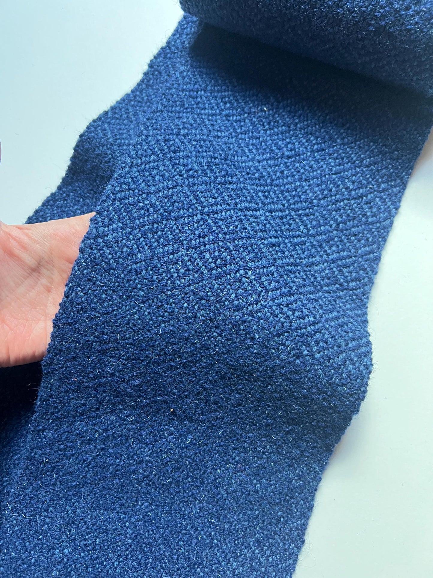 Handwoven Wool Roman Belt: Herringbone Weave Fascia Ventralis