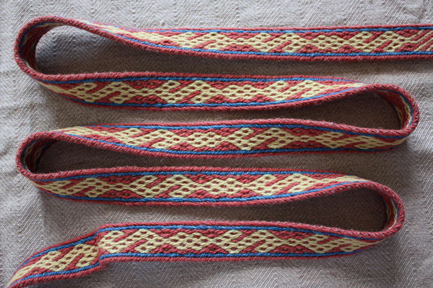 BALTIC HANDWOVEN BELT, medieval Costume Accessory, Middle Ages, indigo, madder, reseda natural dyed